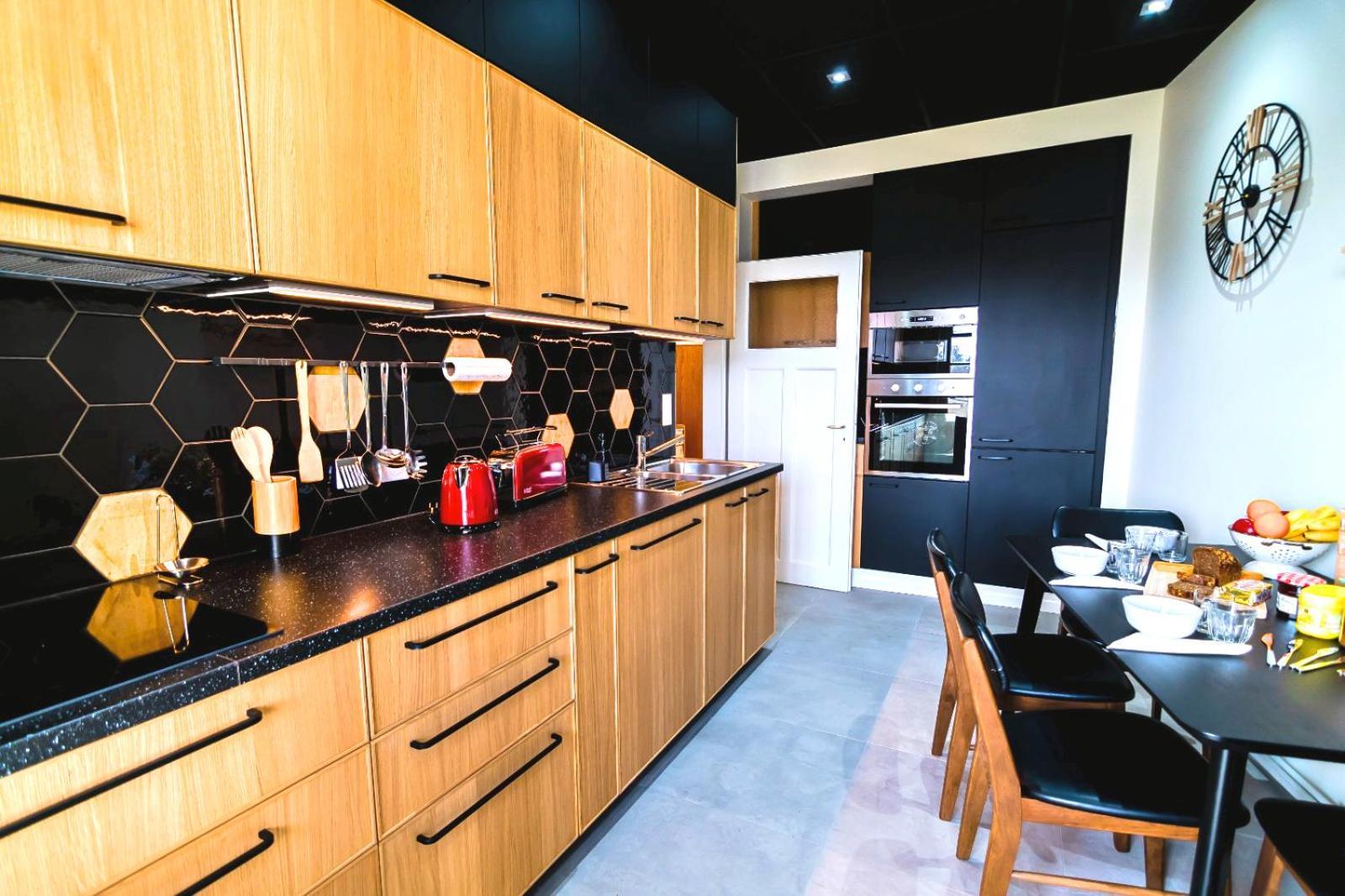 Apartment Bel Ami: Modern Chic With Garden Access In Center *