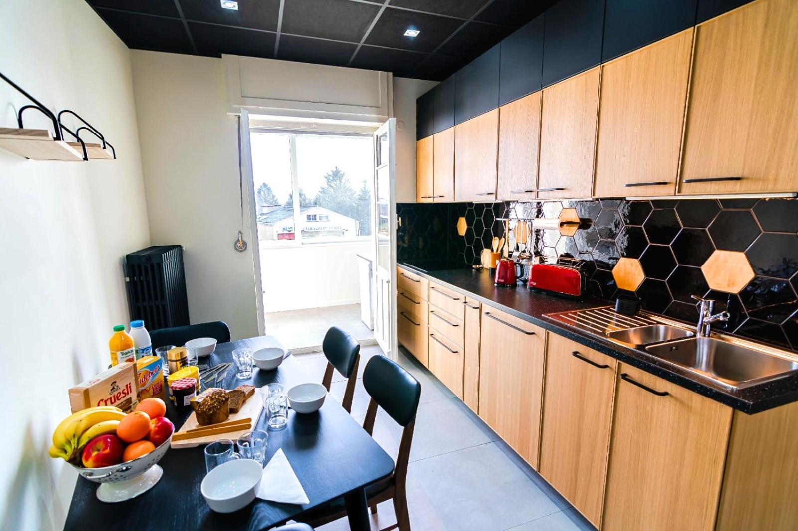 Bel Ami: Modern Chic With Garden Access In Center Apartment Schiltigheim